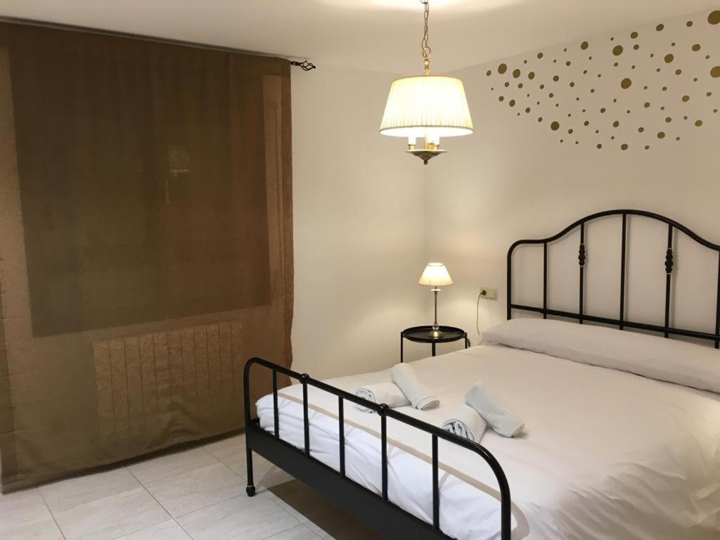 Apartamento Avenida アインサ エクステリア 写真