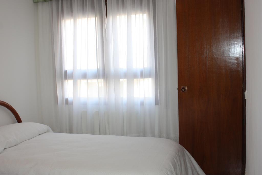 Apartamento Avenida アインサ エクステリア 写真