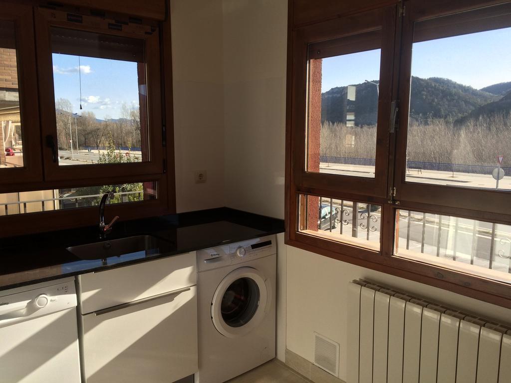 Apartamento Avenida アインサ エクステリア 写真