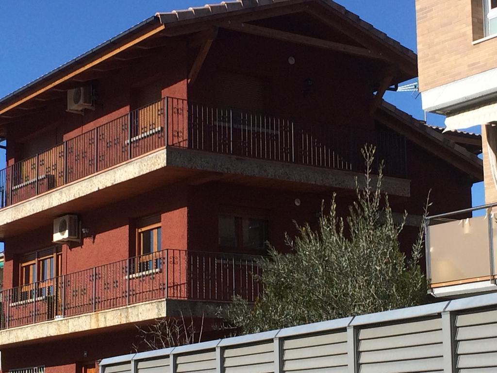 Apartamento Avenida アインサ エクステリア 写真